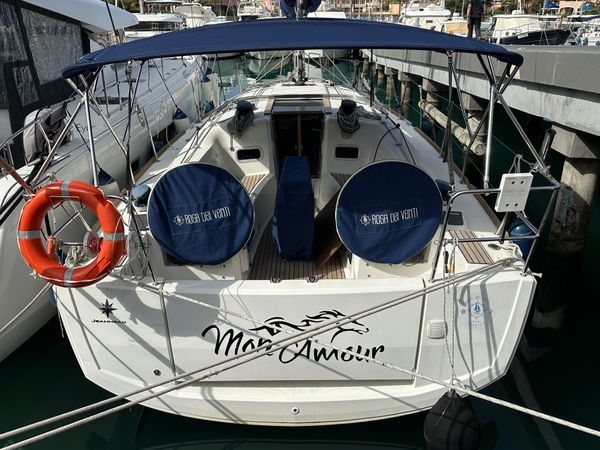 Jeanneau Sun Odyssey 349 | Mon Amour