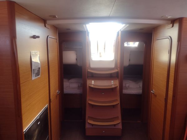 Dufour 460 GL | Woodpecker