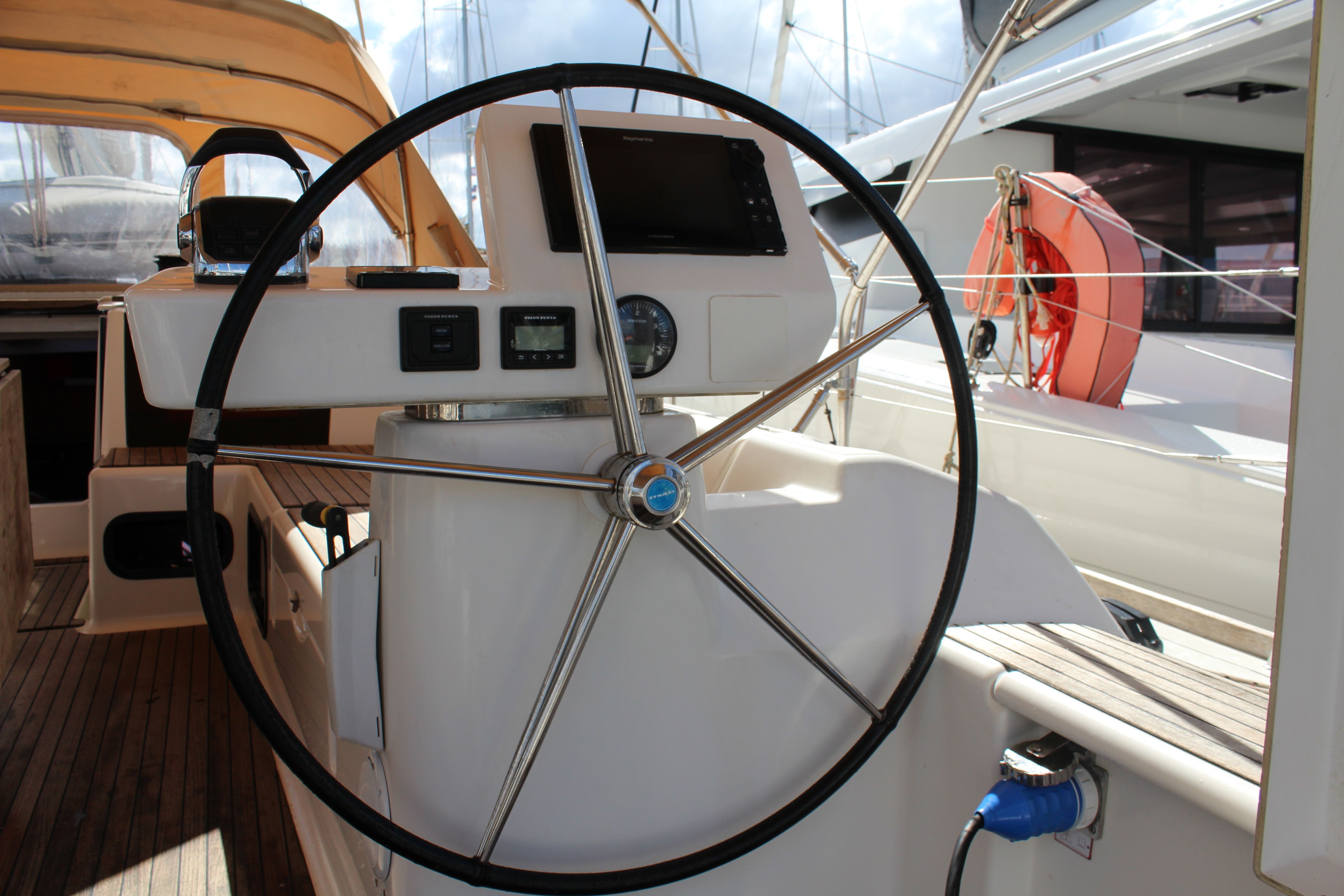 Dufour 520 GL | Cormorant