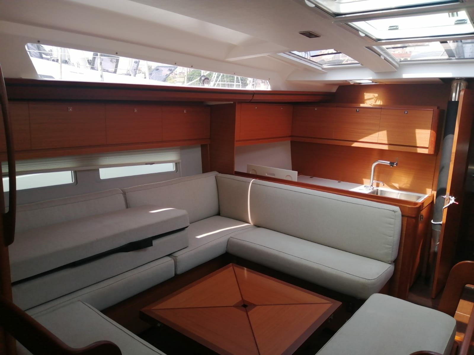 Dufour 520 GL | Moscow Mule
