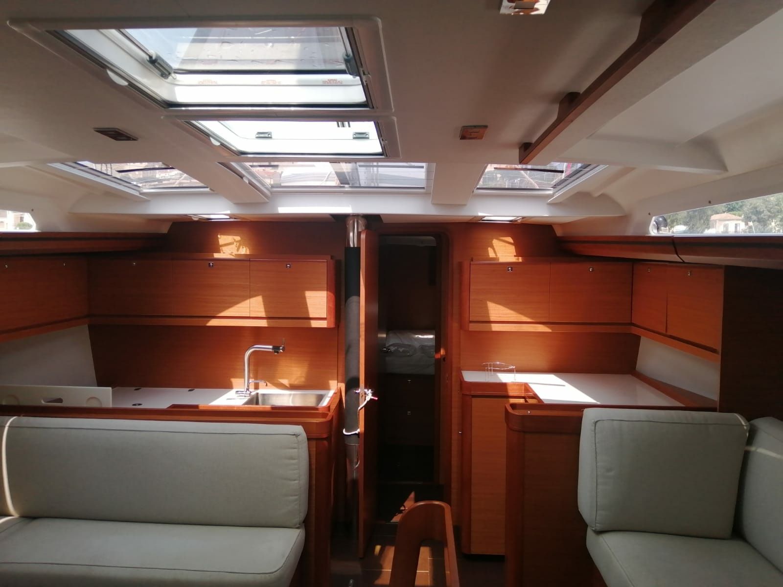 Dufour 520 GL | Moscow Mule