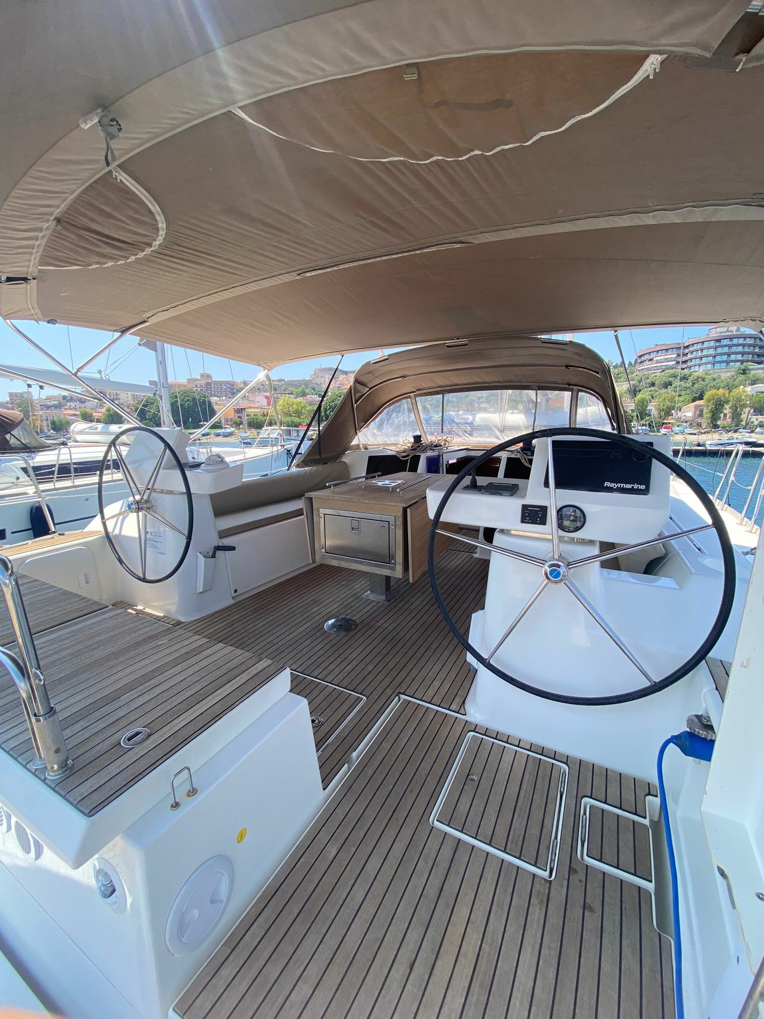 Dufour 520 GL | Moscow Mule
