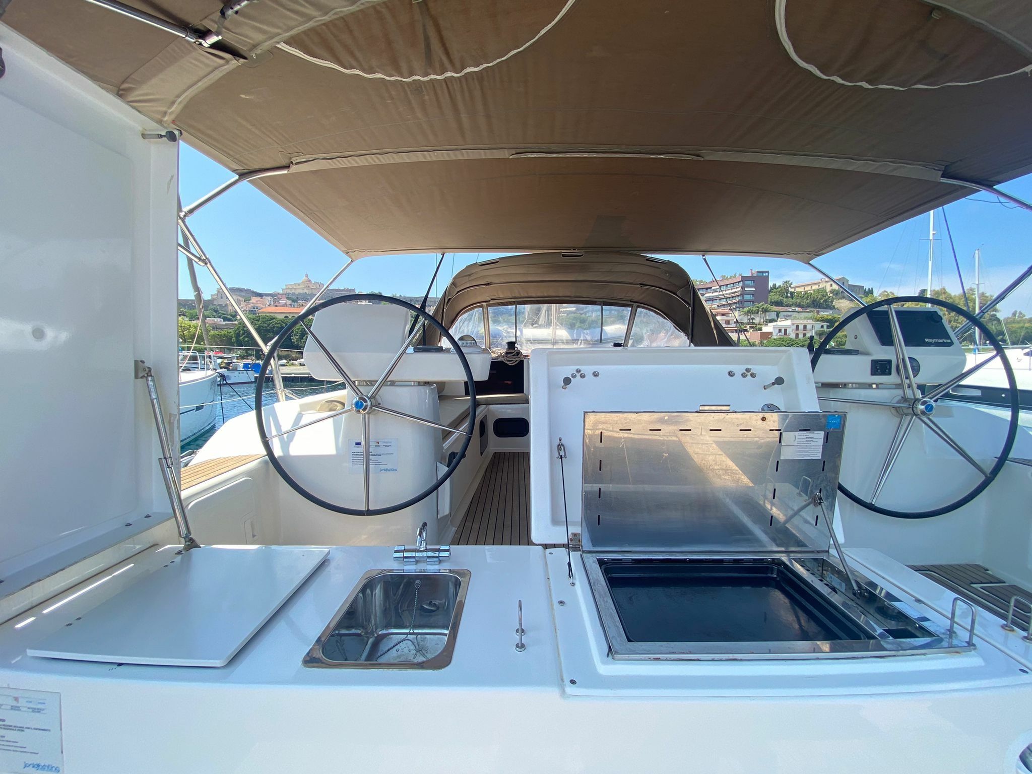 Dufour 520 GL | Moscow Mule