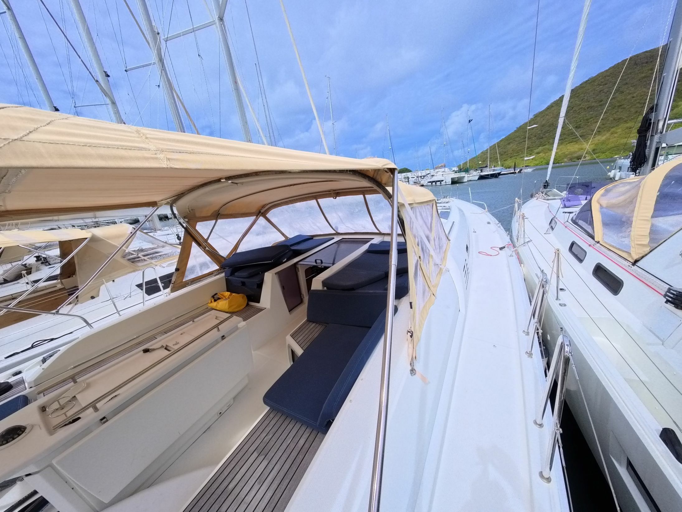 Beneteau Oceanis 51 | Modrian