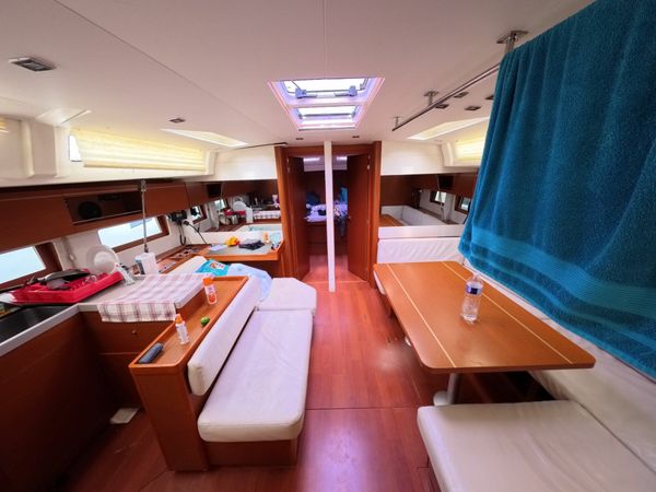 Beneteau Oceanis 51 | Modrian