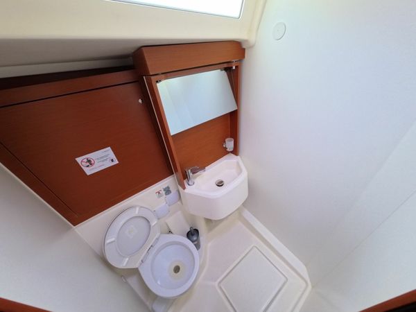 Beneteau Oceanis 51 | Modrian