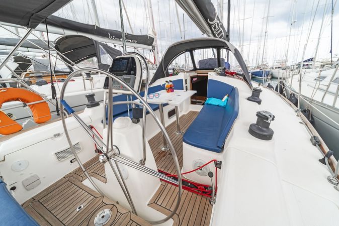 Salona 40 | Vira