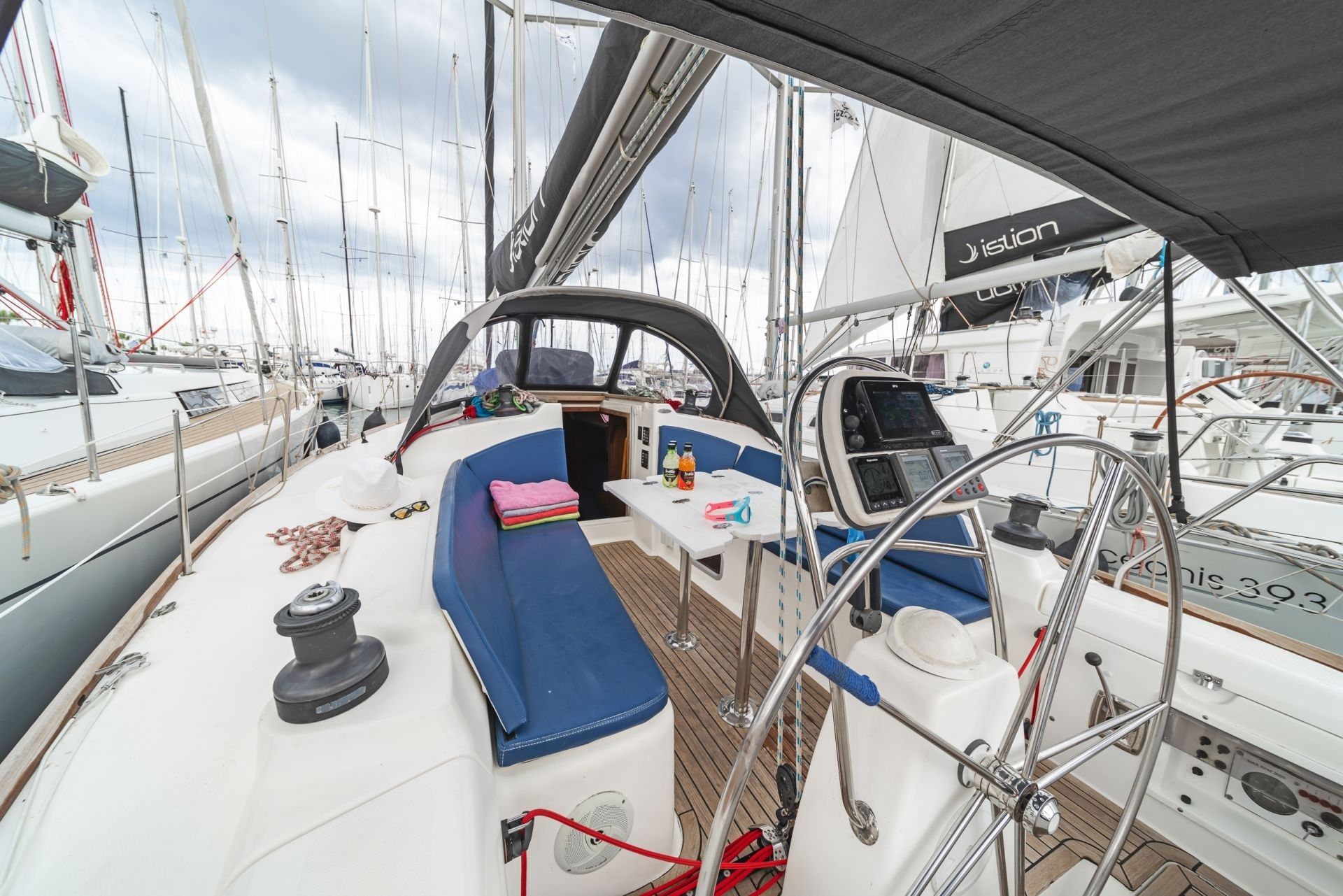 Salona 40 | Vira