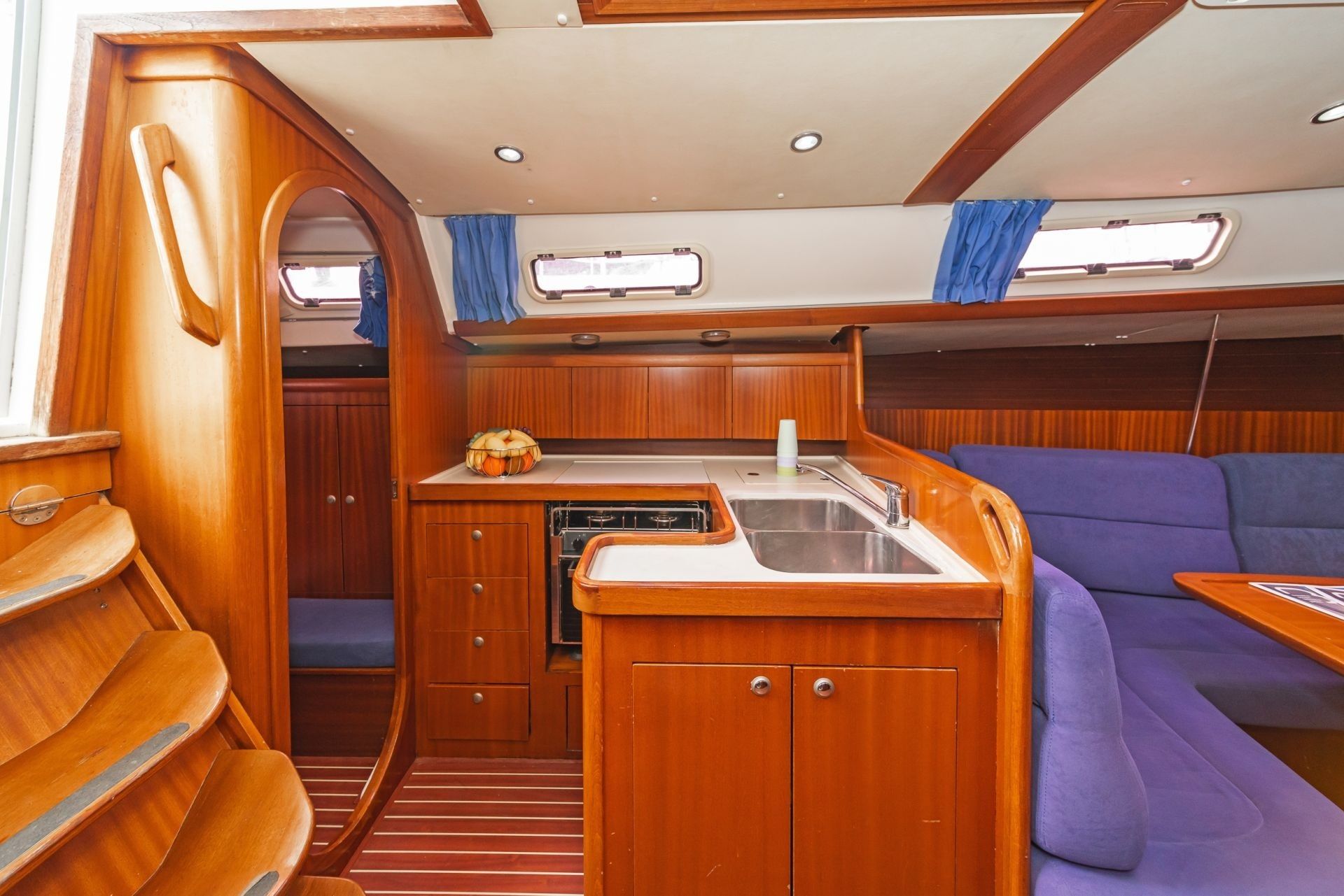 Salona 40 | Vira