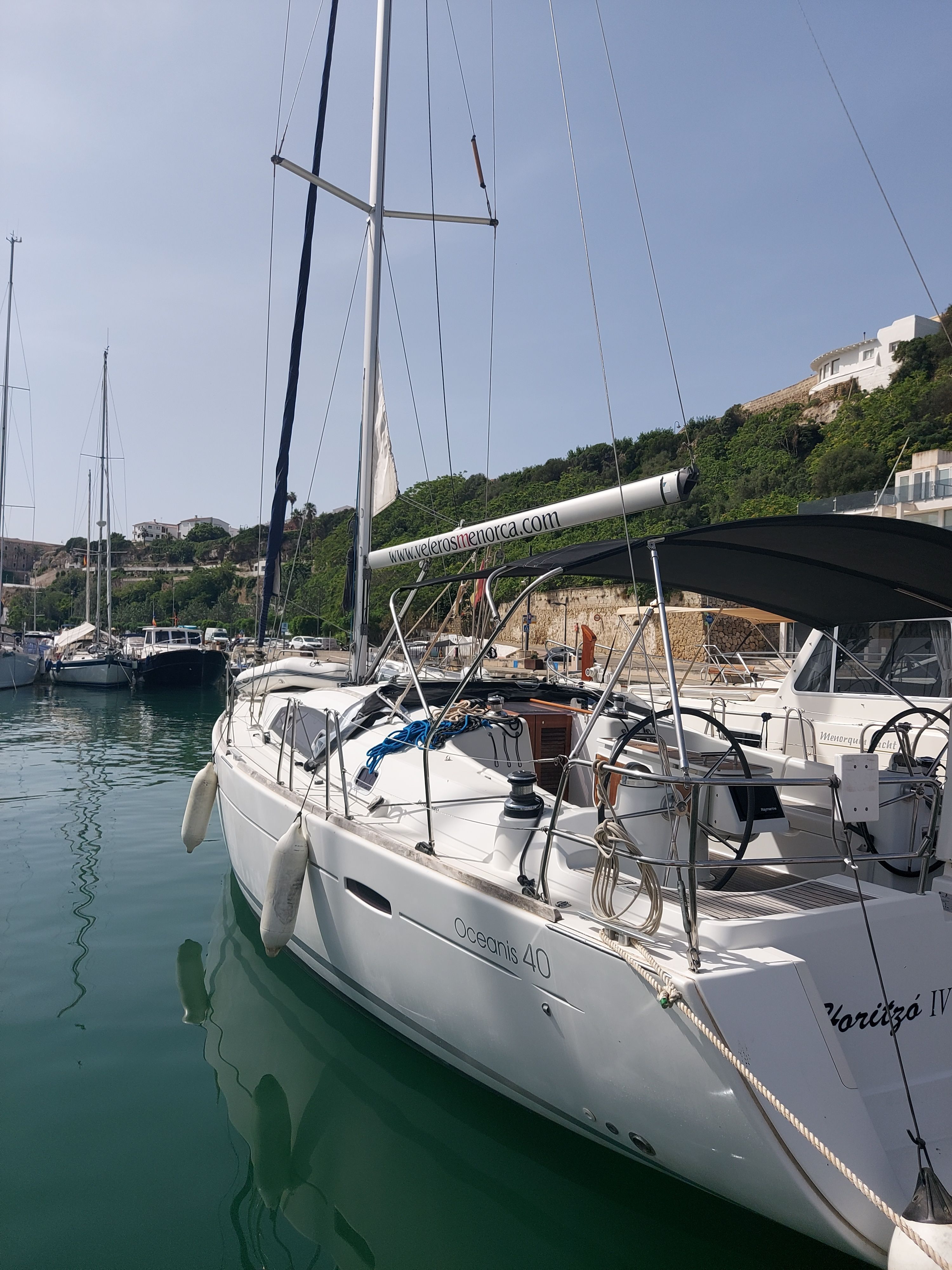 Beneteau Oceanis 40 | Horitzo 4