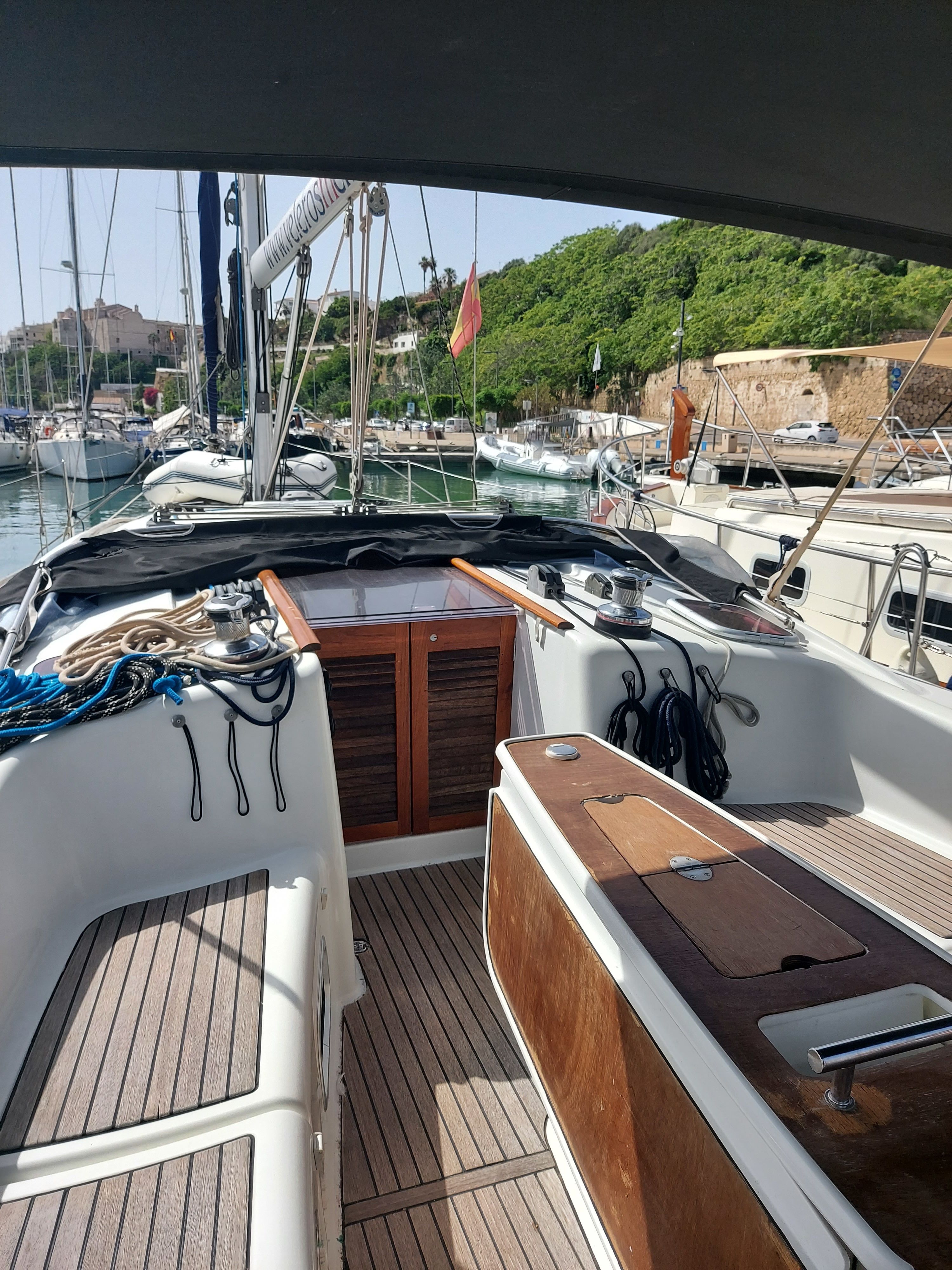 Beneteau Oceanis 40 | Horitzo 4