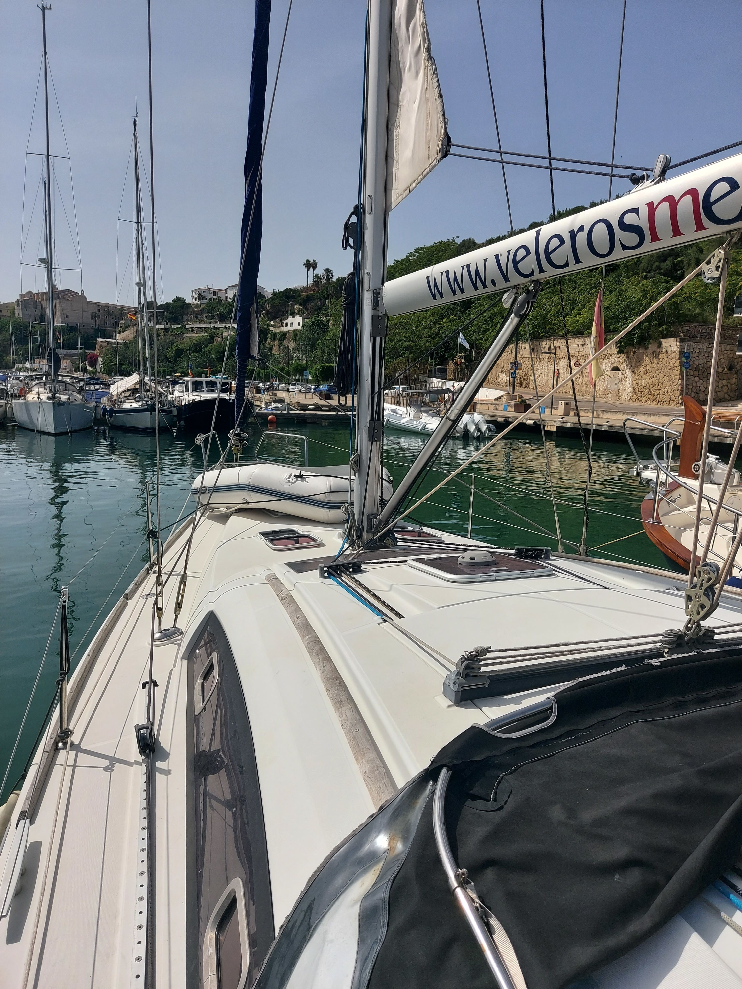 Beneteau Oceanis 40 | Horitzo 4