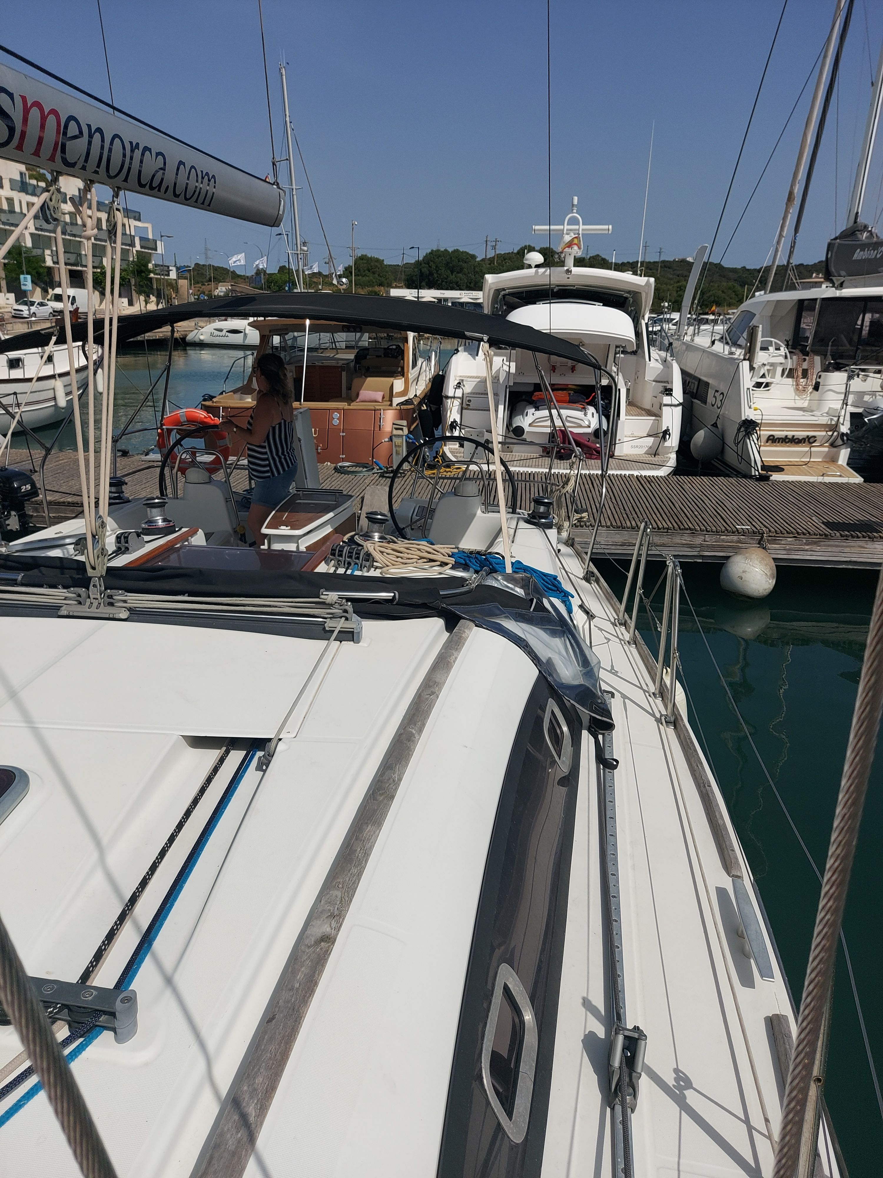 Beneteau Oceanis 40 | Horitzo 4