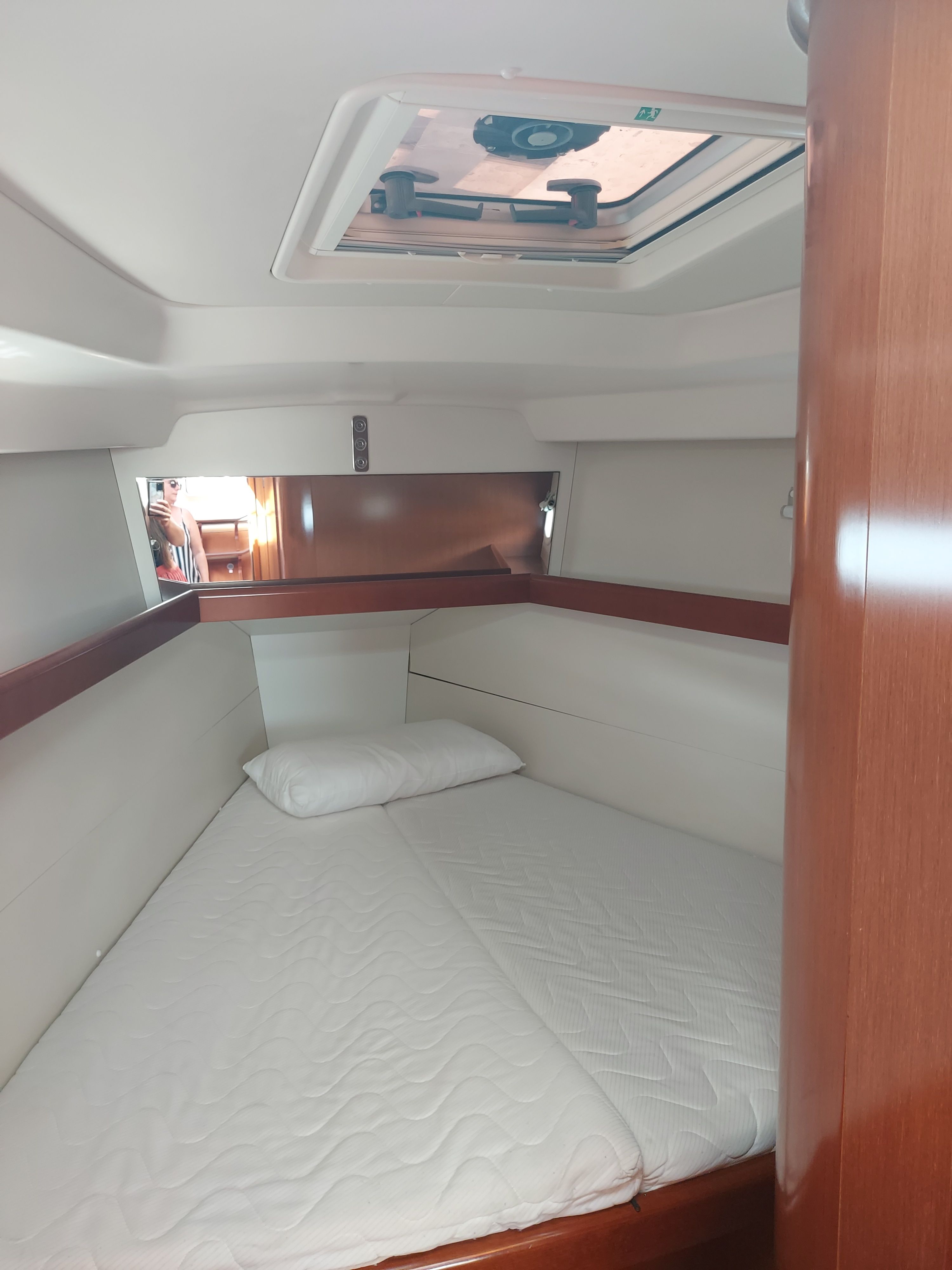 Beneteau Oceanis 40 | Horitzo 4