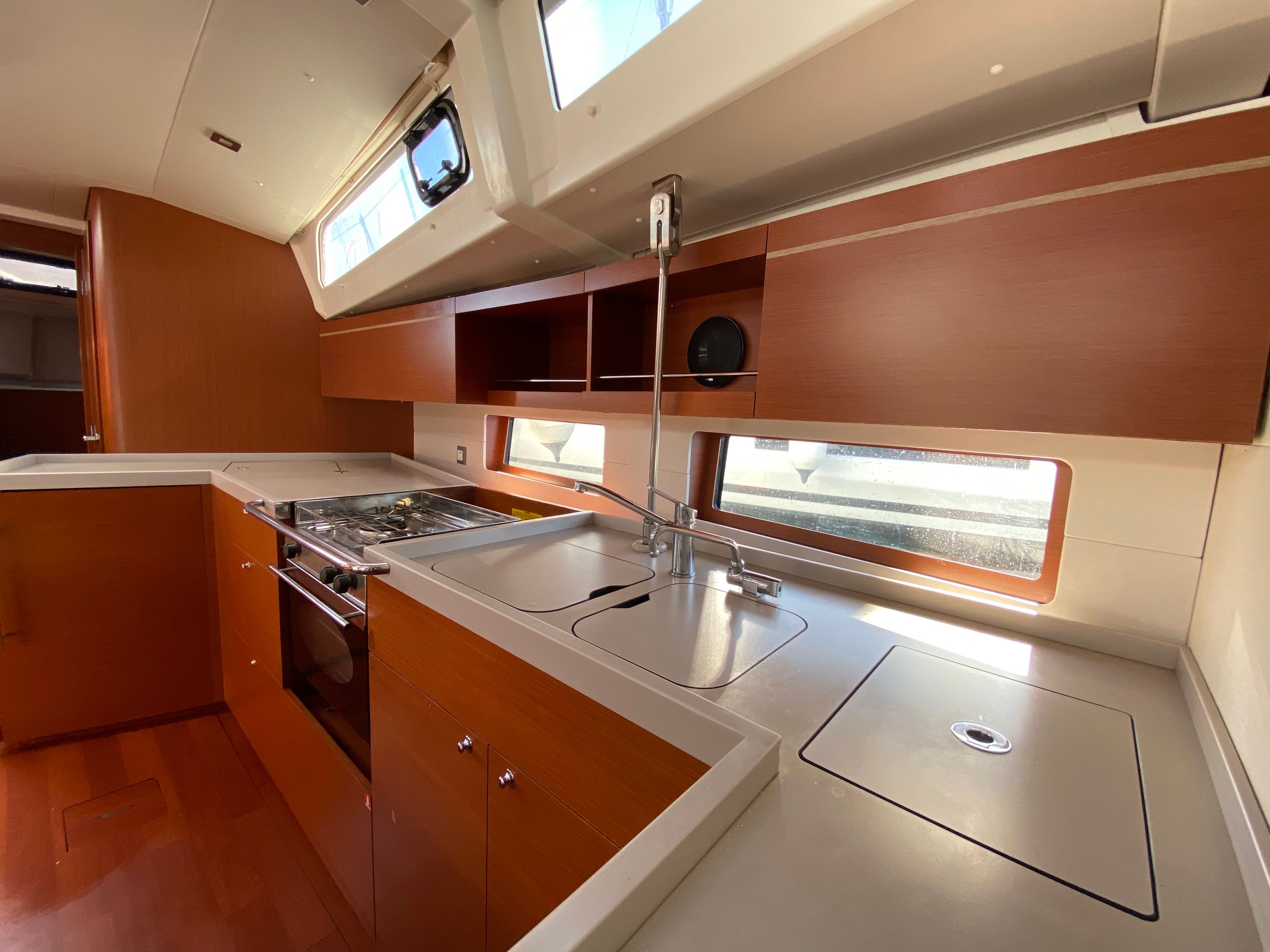 Beneteau Oceanis 46.1 | No Stress