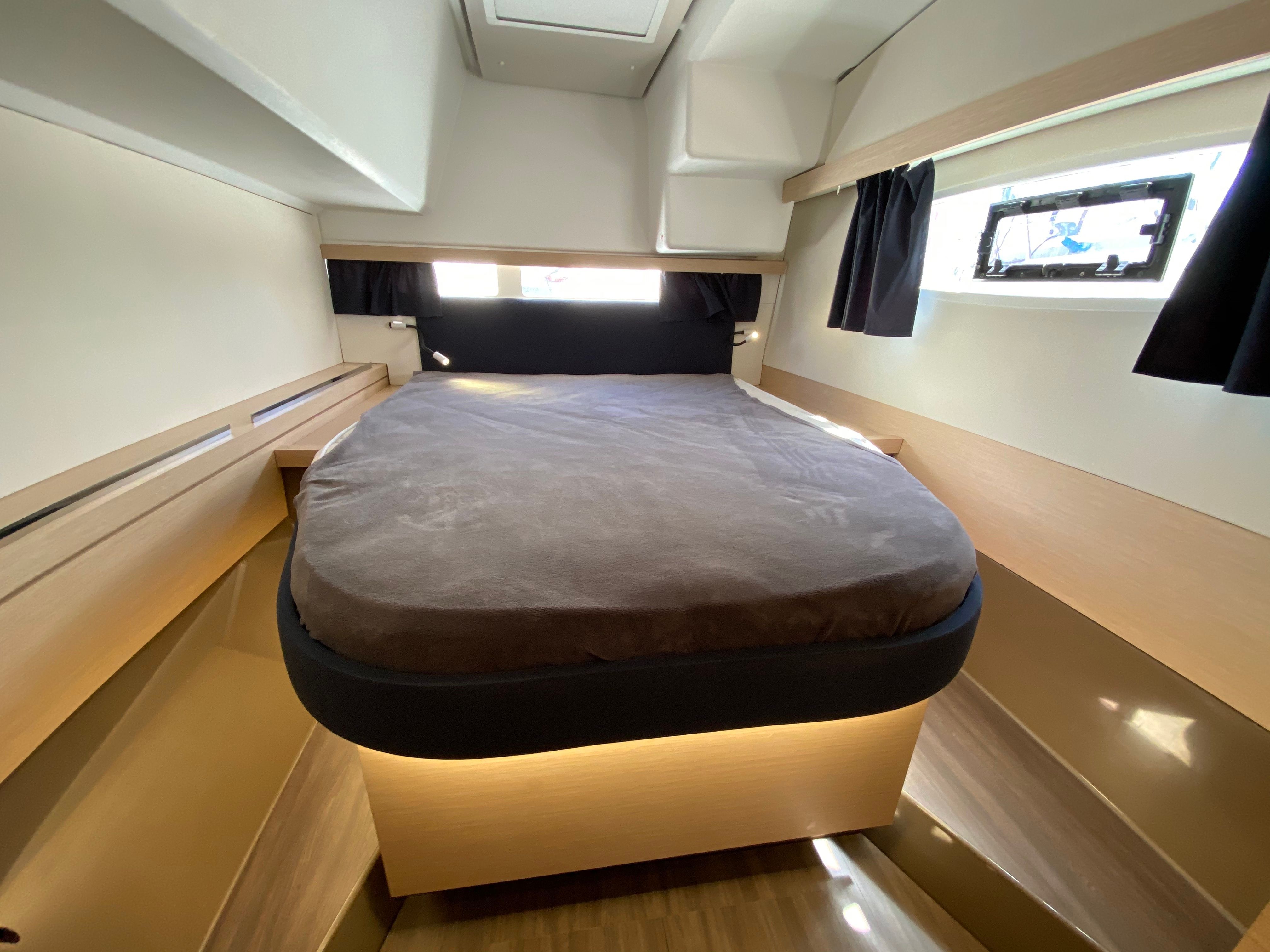 Fountaine Pajot Lucia 40 | Papaya