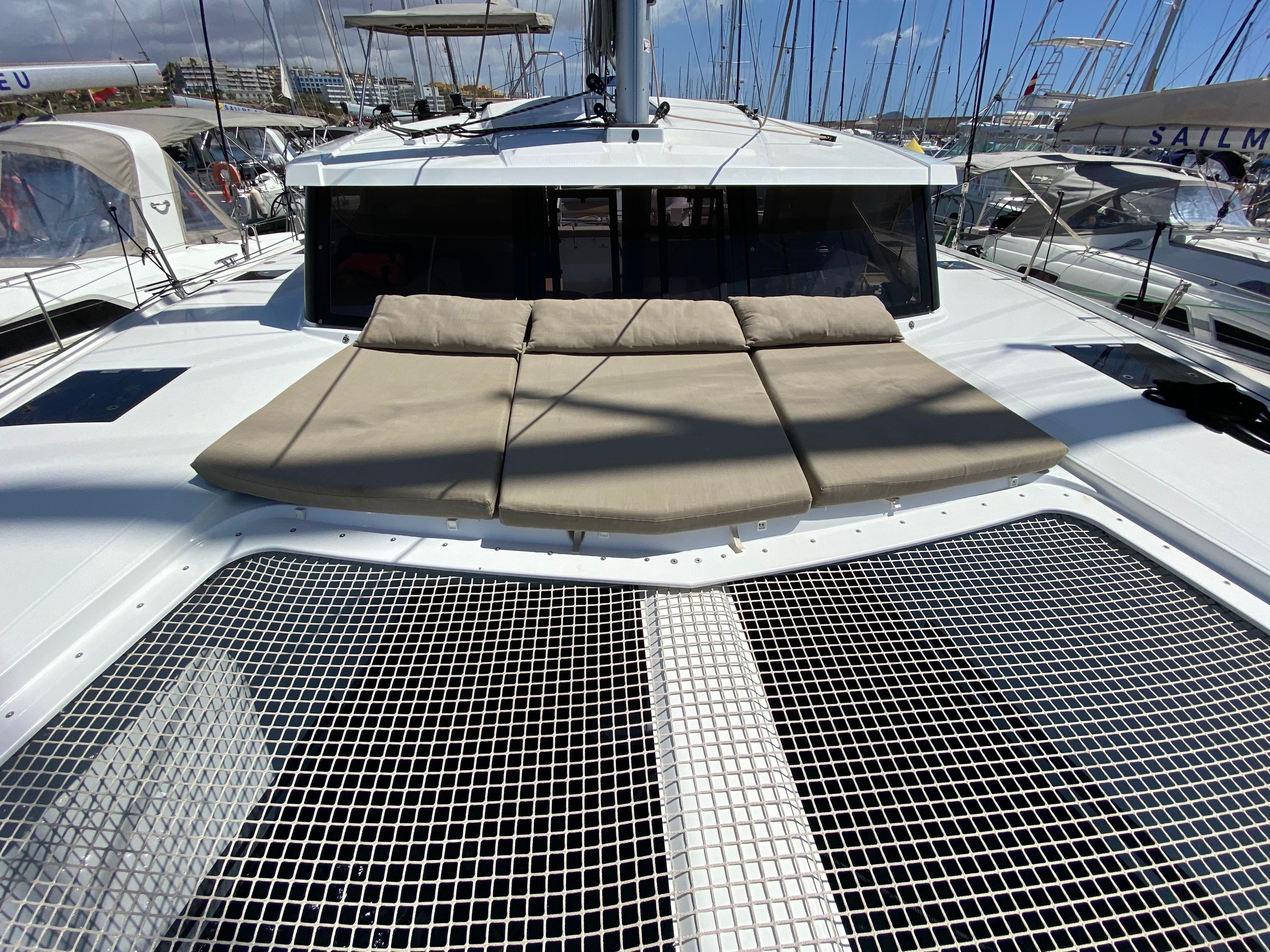 Fountaine Pajot Lucia 40 | Papaya