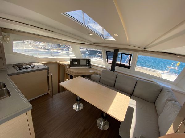 Fountaine Pajot Lucia 40 | Papaya