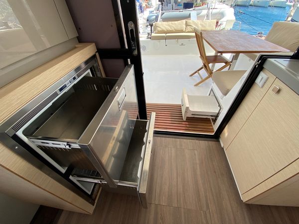 Fountaine Pajot Lucia 40 | Papaya