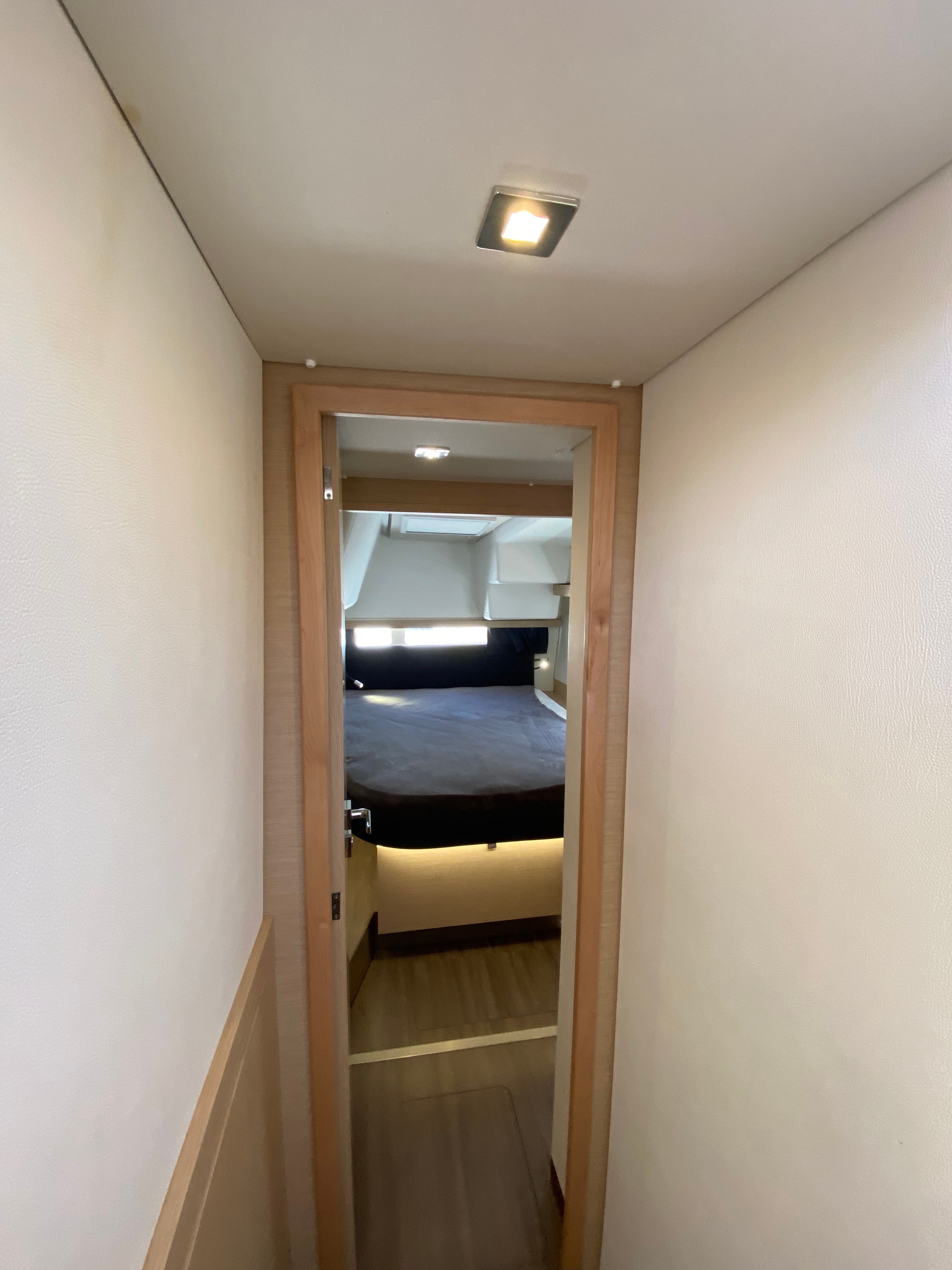 Fountaine Pajot Lucia 40 | Papaya