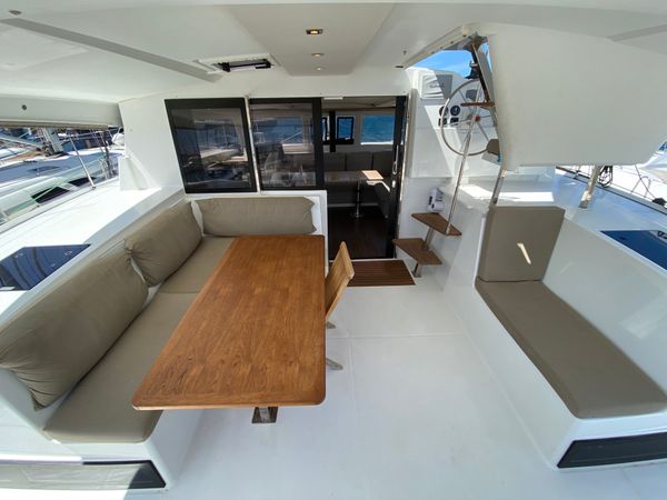 Fountaine Pajot Lucia 40 | Papaya
