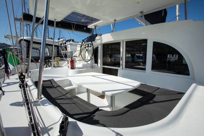 Lagoon 380 S2 | Ploto