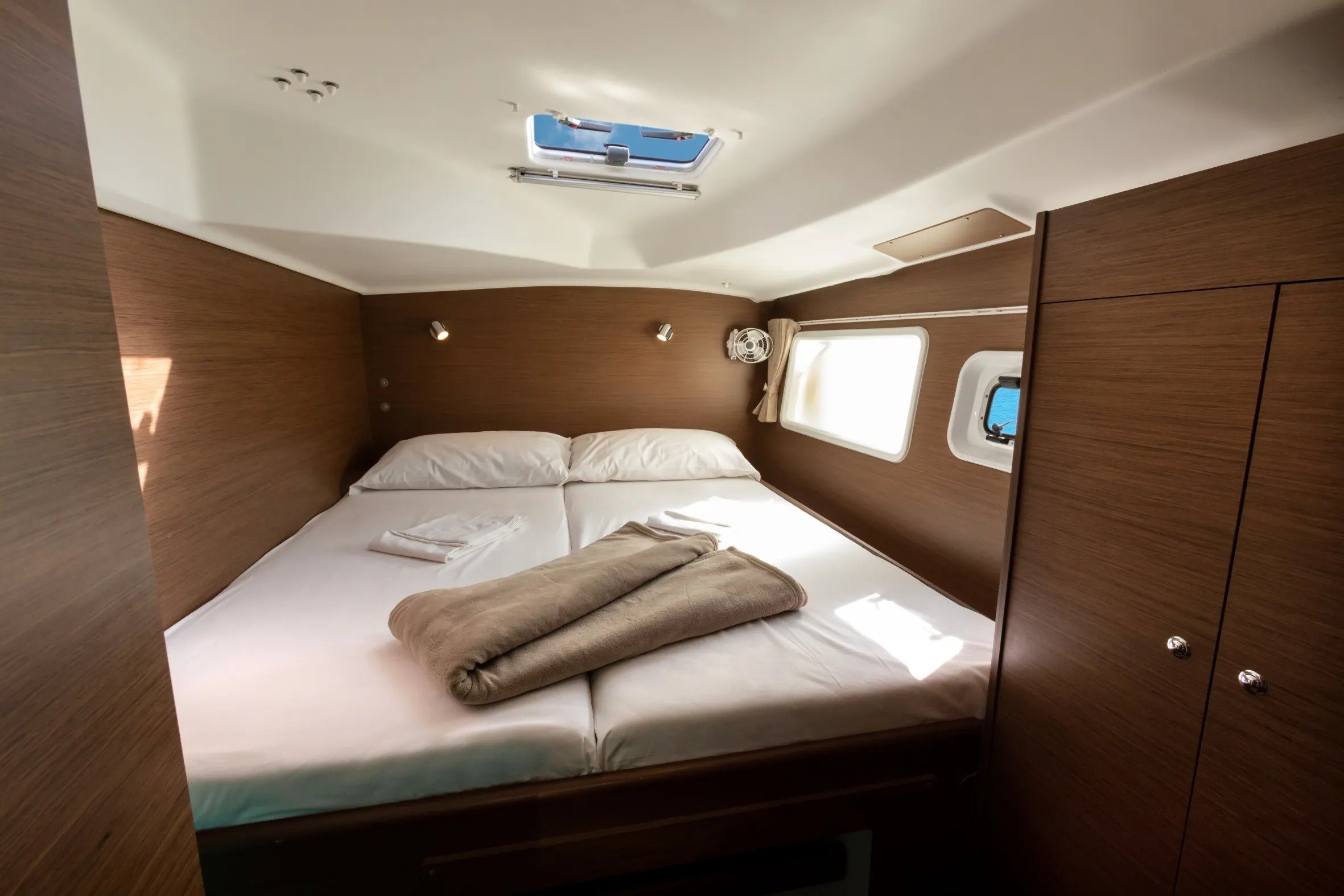 Lagoon 380 S2 | Ploto