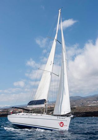 Beneteau Cyclades 50 | White Sea