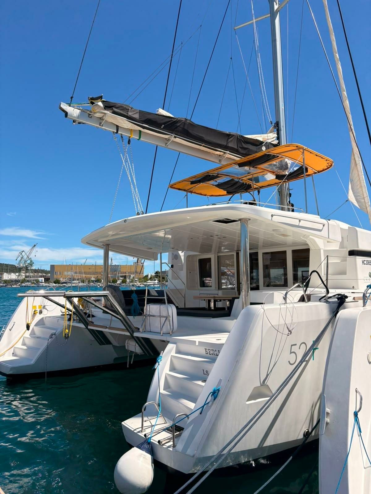 Lagoon 52 F | Berlioz