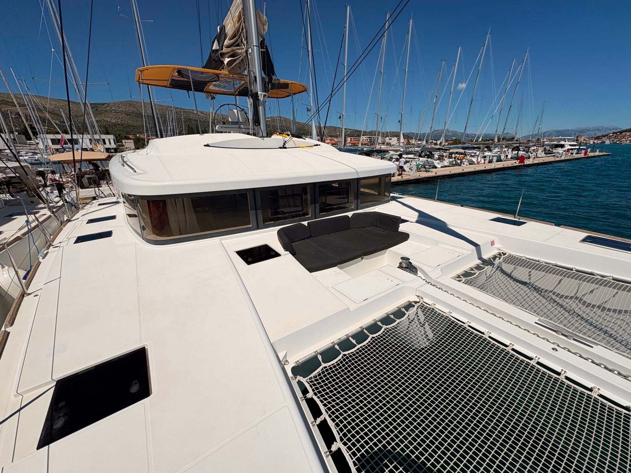 Lagoon 52 F | Berlioz