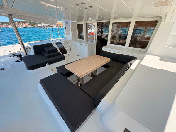 Lagoon 52 F | Berlioz