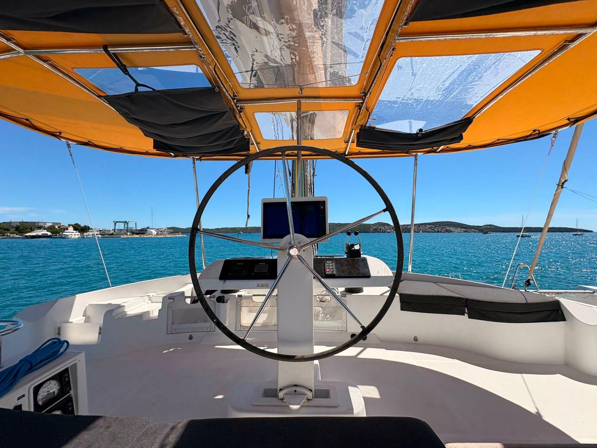 Lagoon 52 F | Berlioz