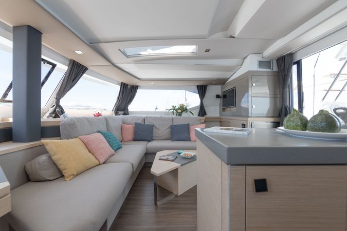 Fountaine Pajot Saona 47 | Sapotier