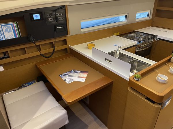 Jeanneau Sun Odyssey 410 | Ariel