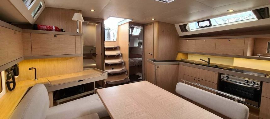 Beneteau Oceanis 45 | Agiles