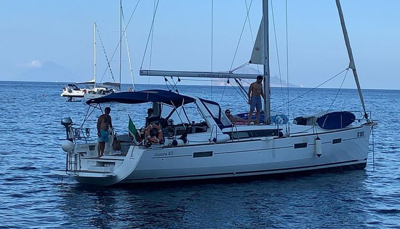 Beneteau Oceanis 45 | Agiles