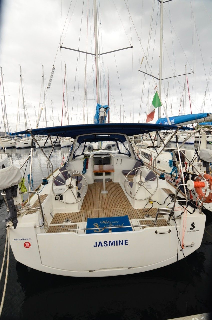 Beneteau Oceanis 38 | Jasmine