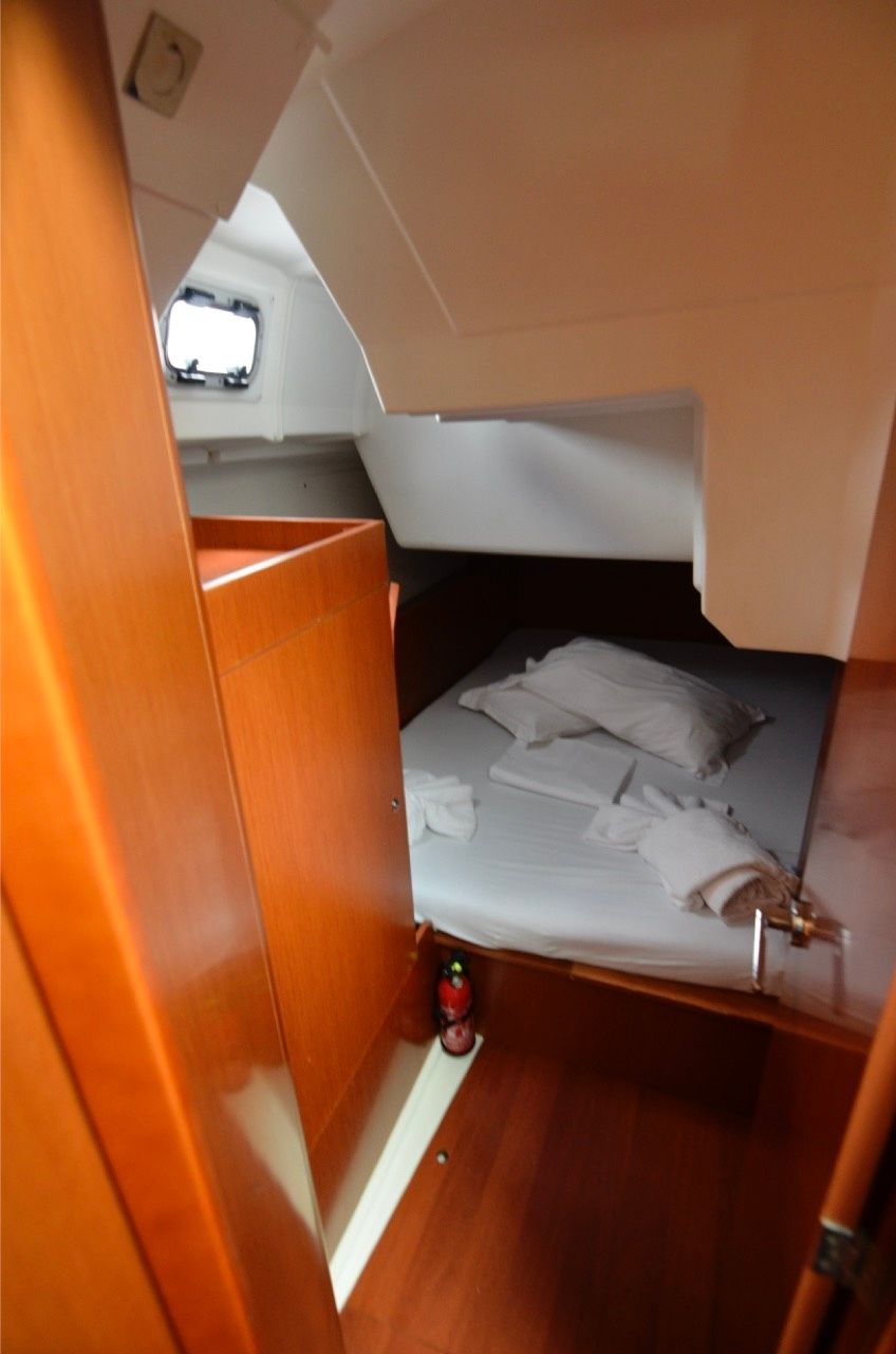 Beneteau Oceanis 38 | Jasmine