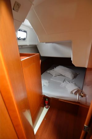 Beneteau Oceanis 38 | Jasmine