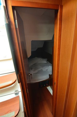 Beneteau Oceanis 38 | Jasmine