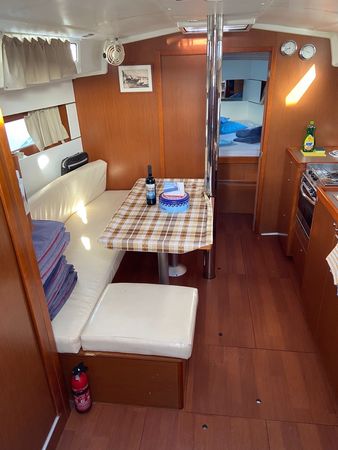 Beneteau Oceanis 38 | Jasmine