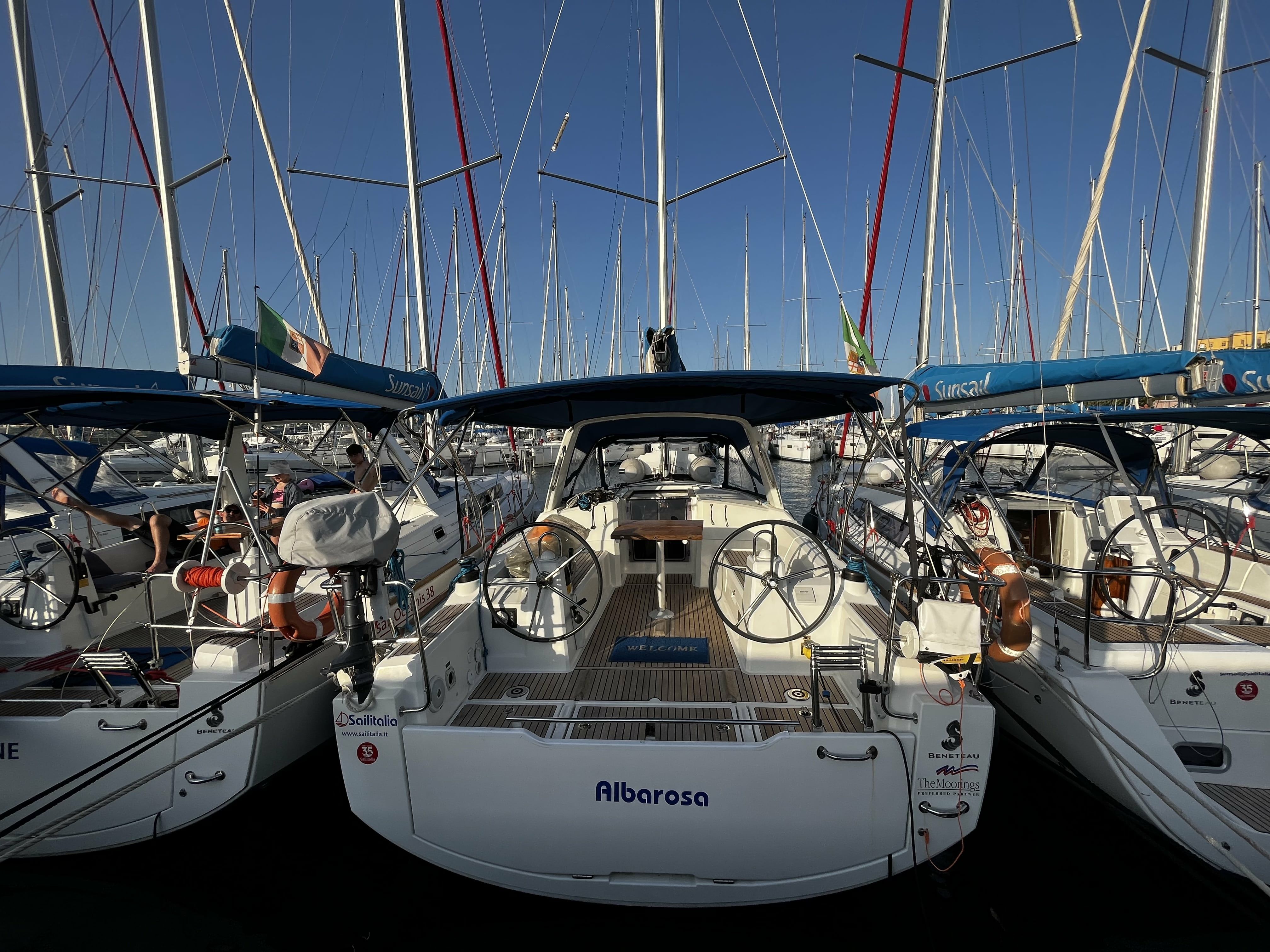 Beneteau Oceanis 35 | Albarosa