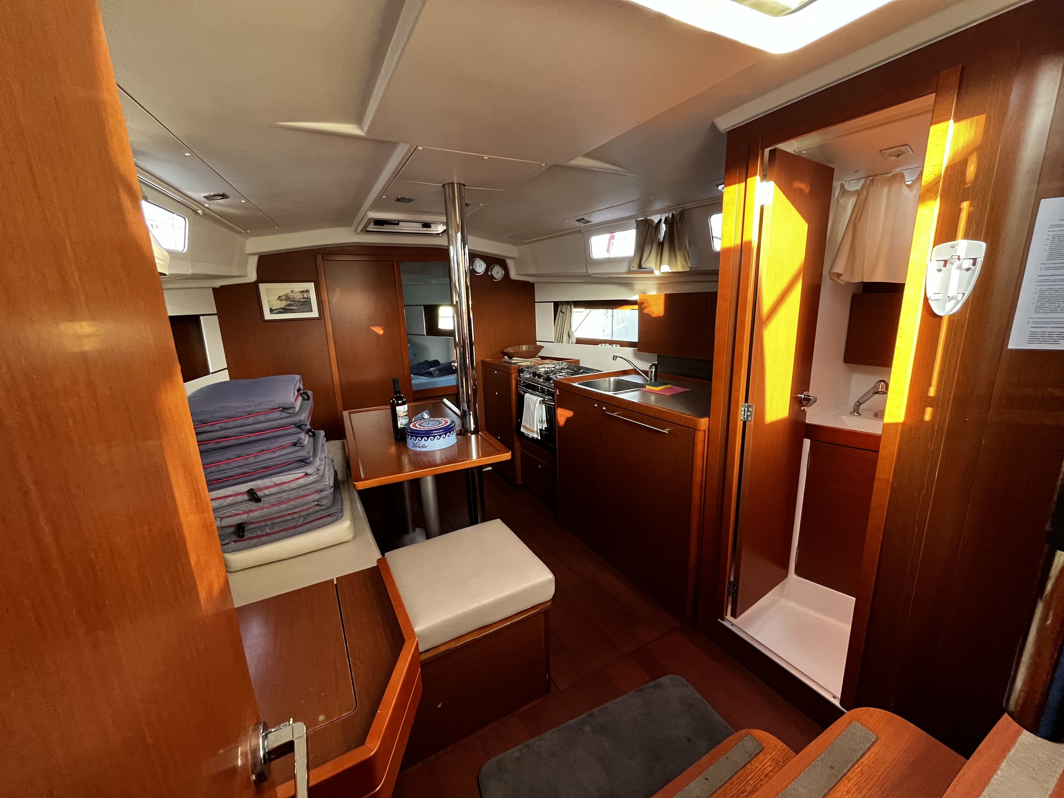 Beneteau Oceanis 35 | Albarosa