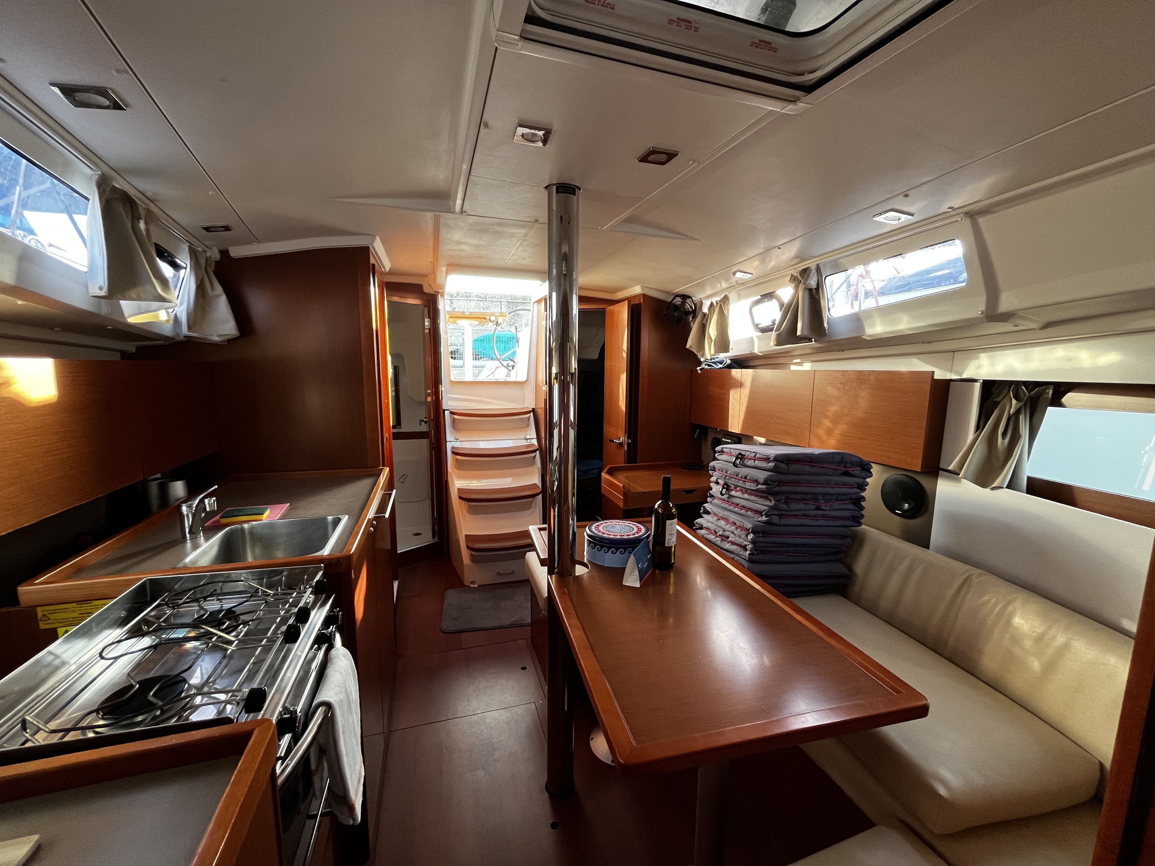 Beneteau Oceanis 35 | Albarosa
