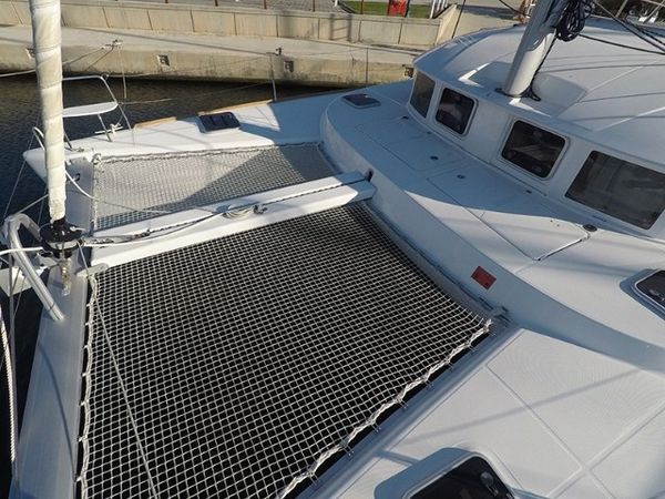 Lagoon 380 S2 | Grey Pearl