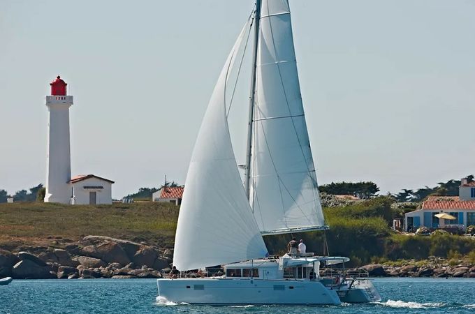 Lagoon 450 F | Ocean Mares