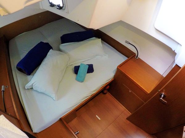Beneteau Oceanis 48 | Cayetana