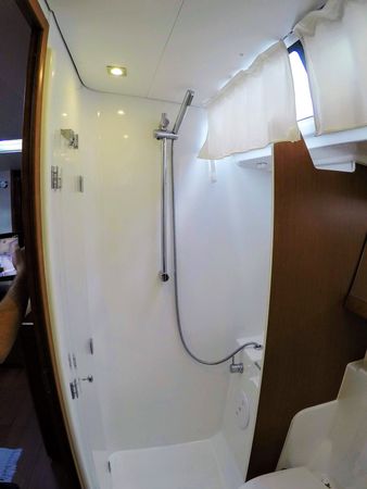 Beneteau Oceanis 48 | Cayetana