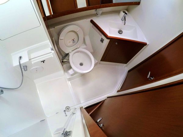 Beneteau Oceanis 48 | Cayetana