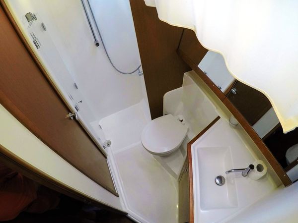 Beneteau Oceanis 48 | Cayetana